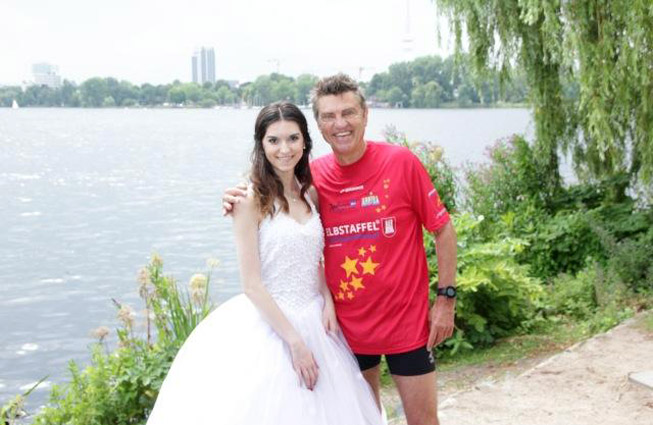 Elbstaffel mit Braut